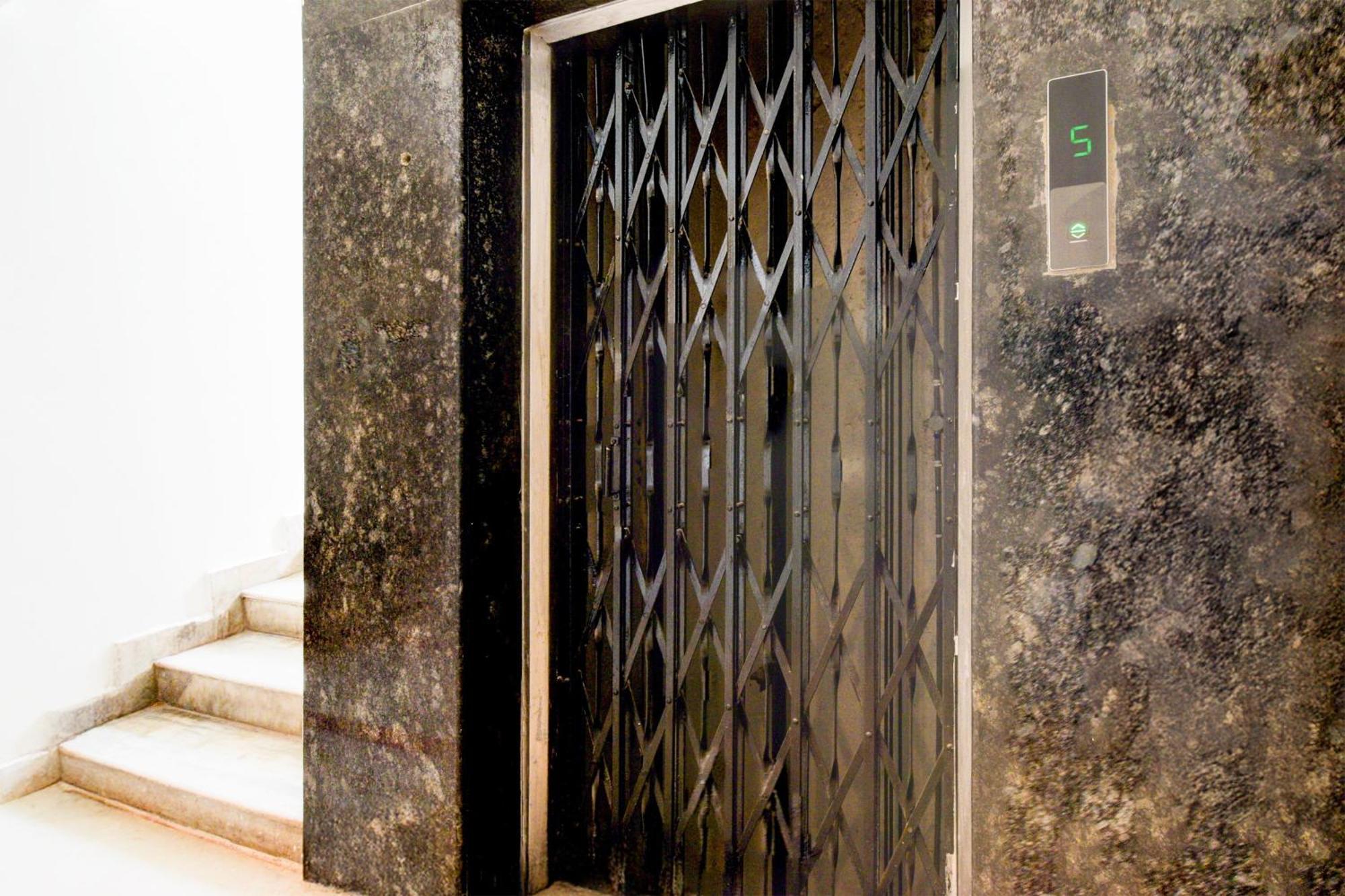 Townhouse Aarav Business Hotel Hajdarabad Zewnętrze zdjęcie